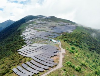 光伏玻璃供需階段性改善 龍頭競爭優勢穩固 | 能源投研精選